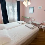 689 Banjol