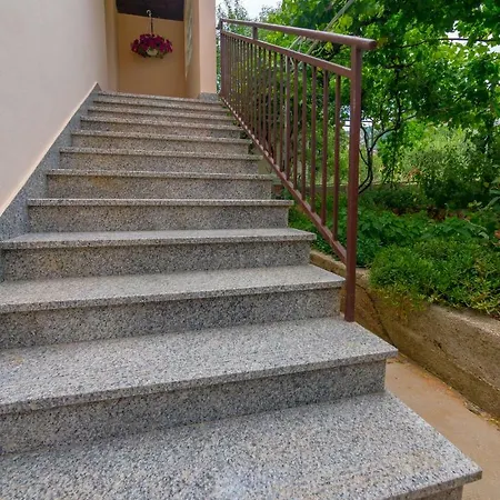 689 Apartment *